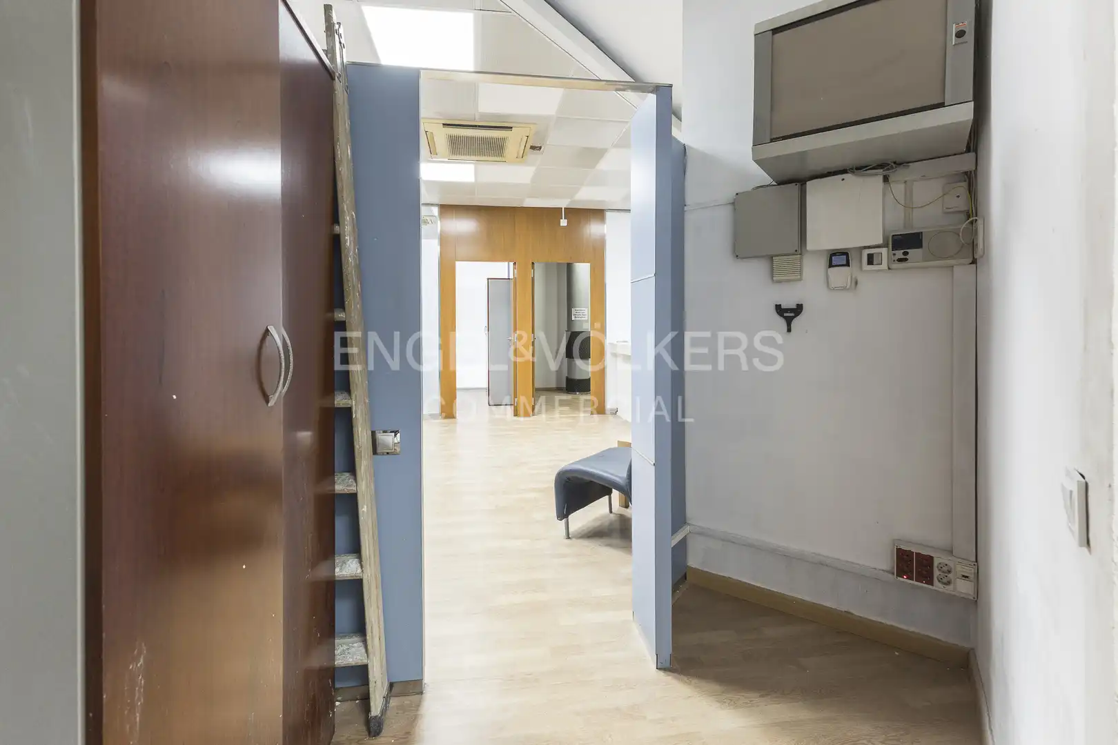 Local en venta en Barcelona con Aire acondicionado, Parquet y Amueblado