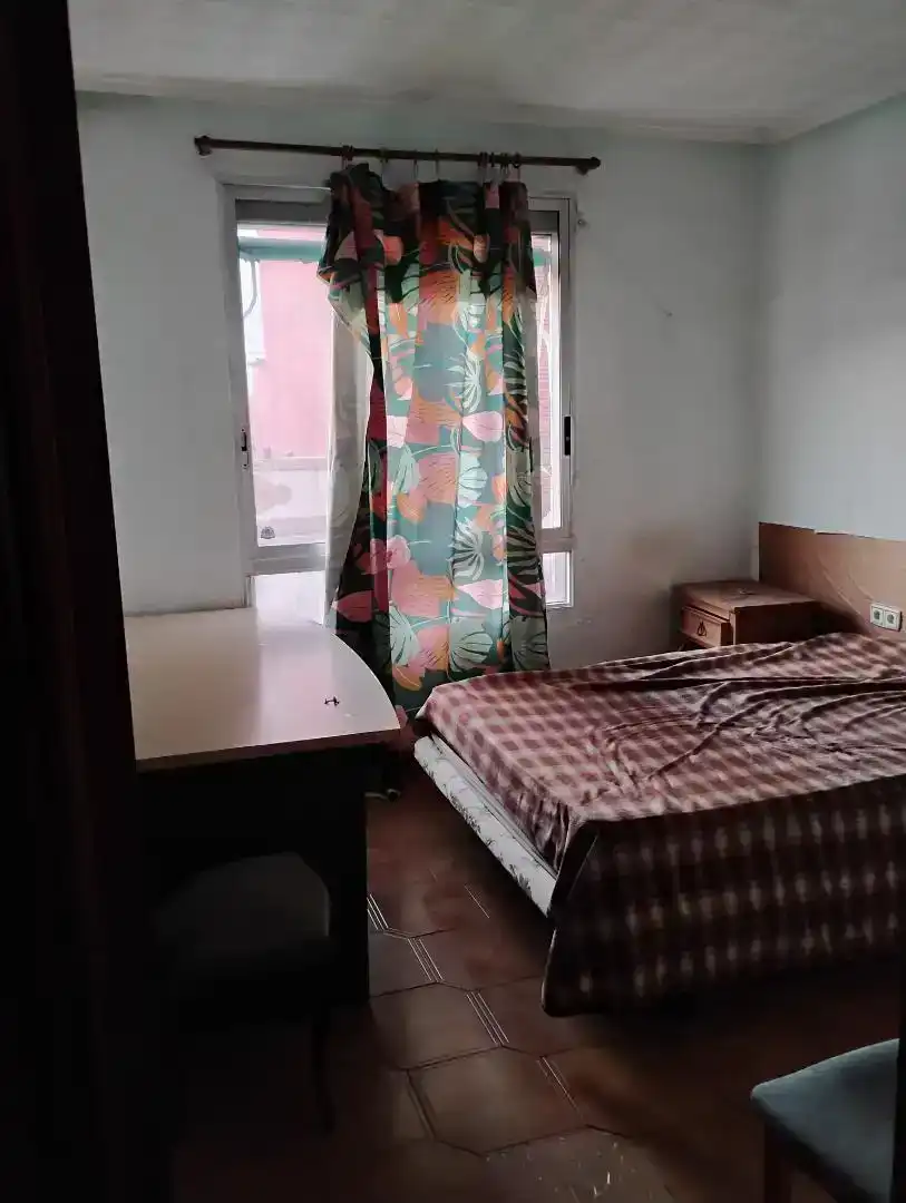 Schlafzimmer von Wohnung zur Miete in  Valencia Capital mit Klimaanlage und Balkon