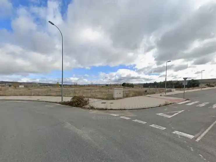 Industrial land for sale in Ávila