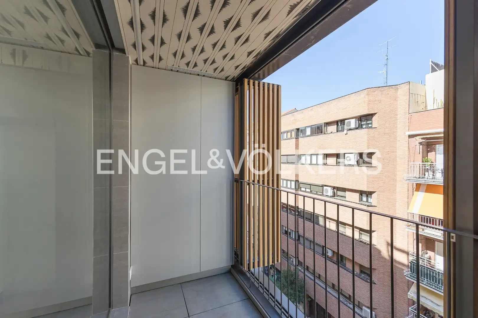 Terraza de Piso en venta en Madrid con Aire acondicionado, Calefacción y Jardín privado