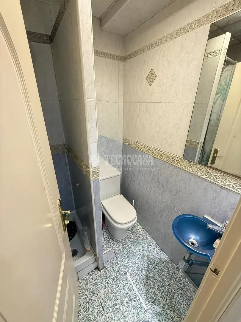 Bany de Pis en venda en Coslada amb Calefacció