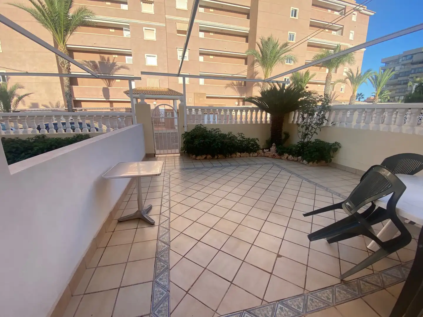 Maison mitoyenne avec terrasse à louer à Los Arenales del Sol, imagen 5