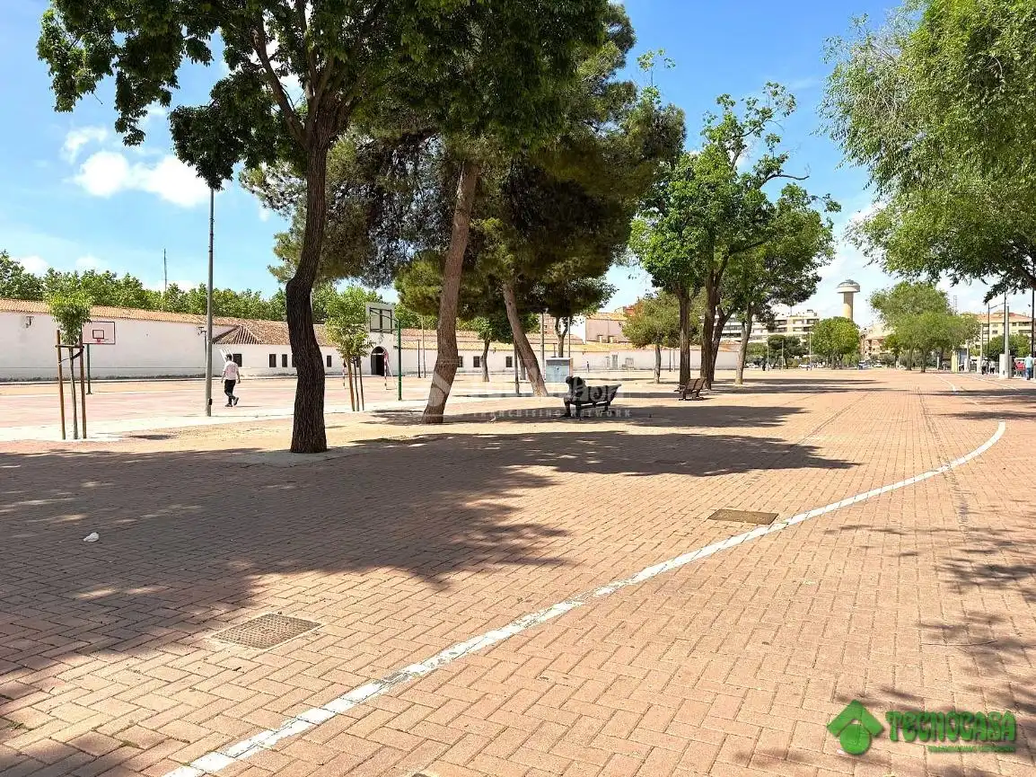 Vista exterior de Pis en venda en Albacete amb Aire condicionat, Calefacció i Terrassa