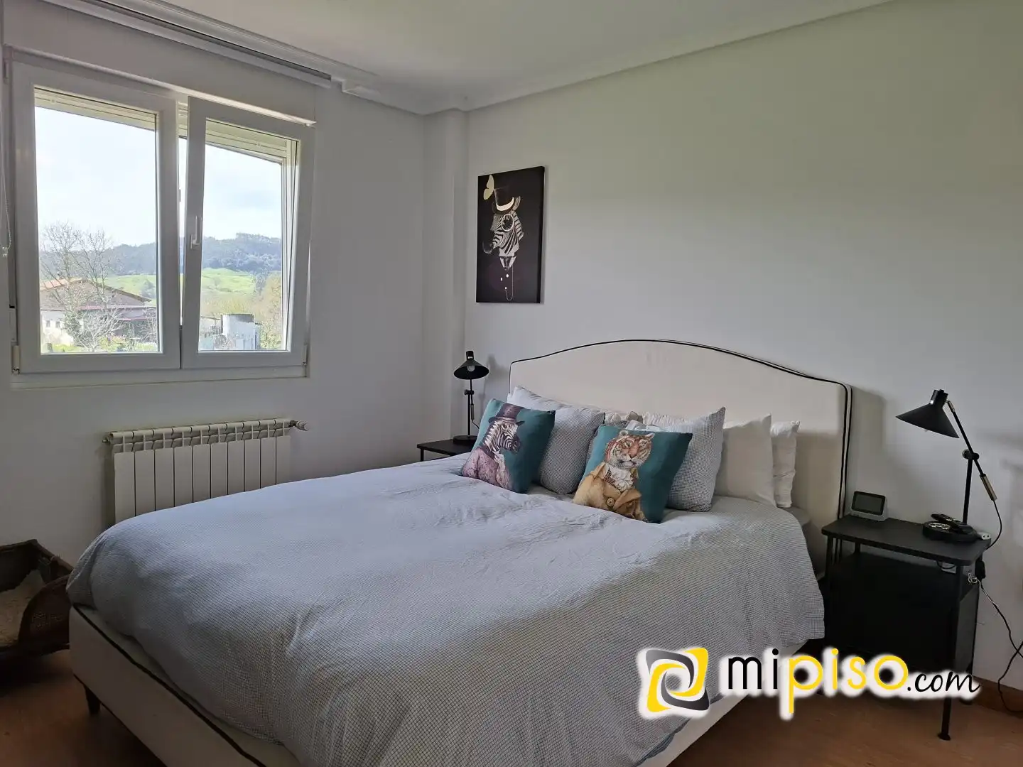 Habitación de Casa adosada en venta en Solórzano con Calefacción y Jardín privado