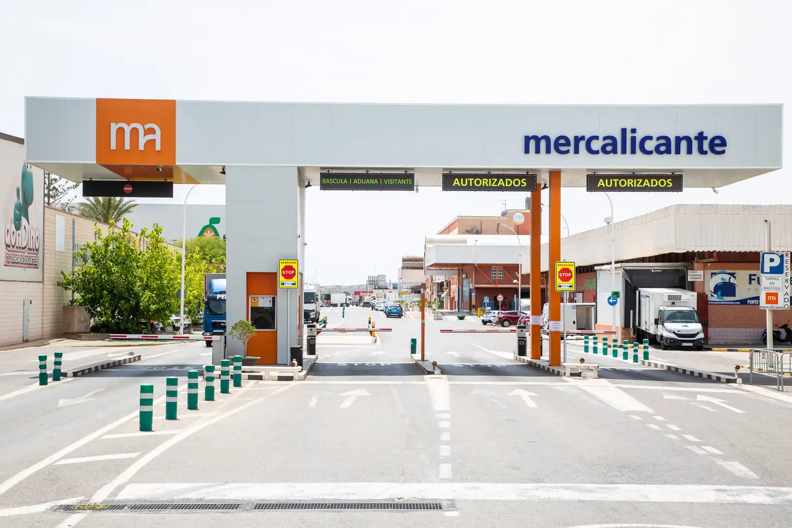 Oficina de alquiler en Alicante / Alacant con Aire acondicionado, Calefacción y Amueblado