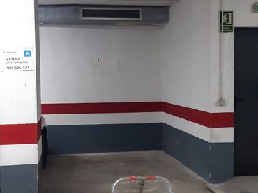 Einzelparkplatz zum Verkauf in Avinguda de Can Marcet 18