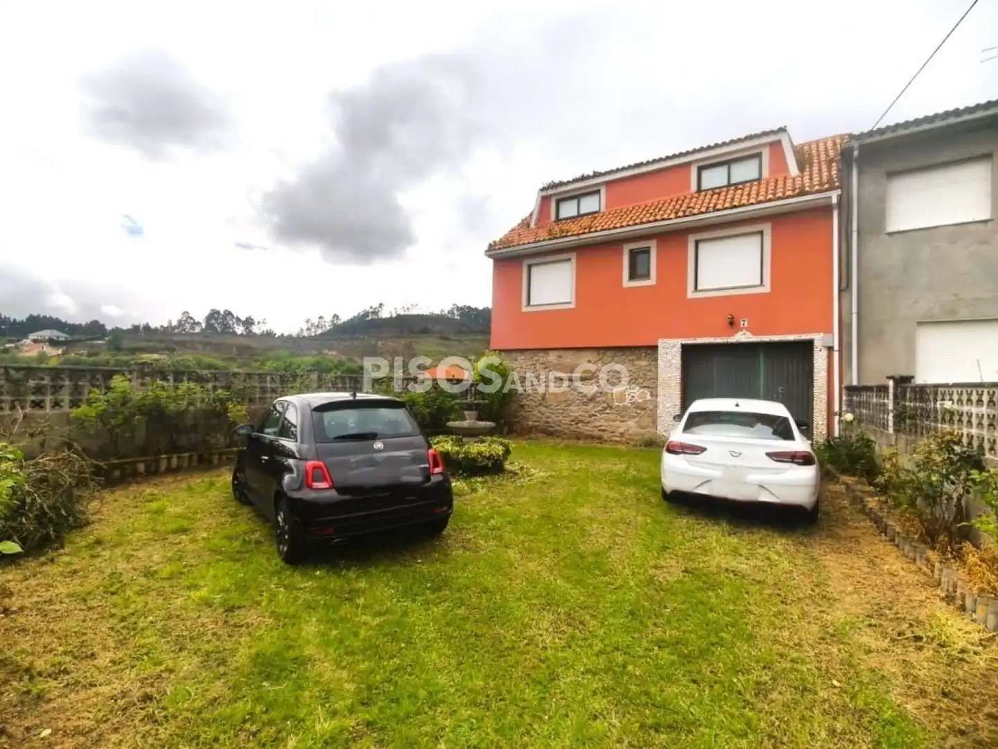 Vista exterior de Casa o chalet en venta en Culleredo con Calefacción, Terraza y Amueblado