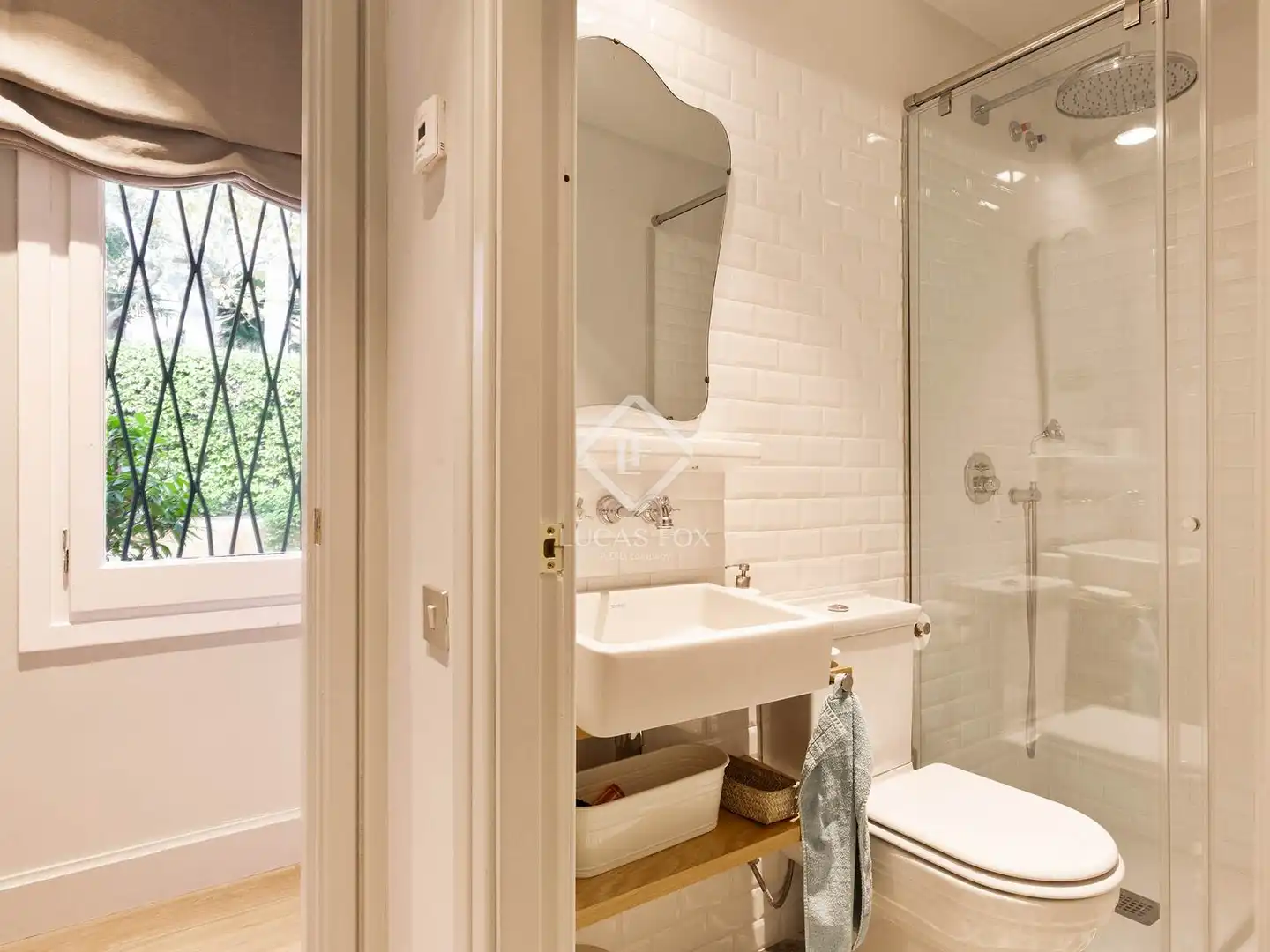 Bathroom of Houses for sale in Sant Cugat del Vallès  with Air Conditioner, Private garden and Storage room