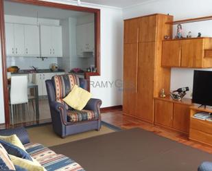Living room of Apartment for sale in Nigrán  with Heating, Parquet flooring and Furnished