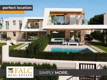 Semi-detached house with pool for sale in Cala Ratjada