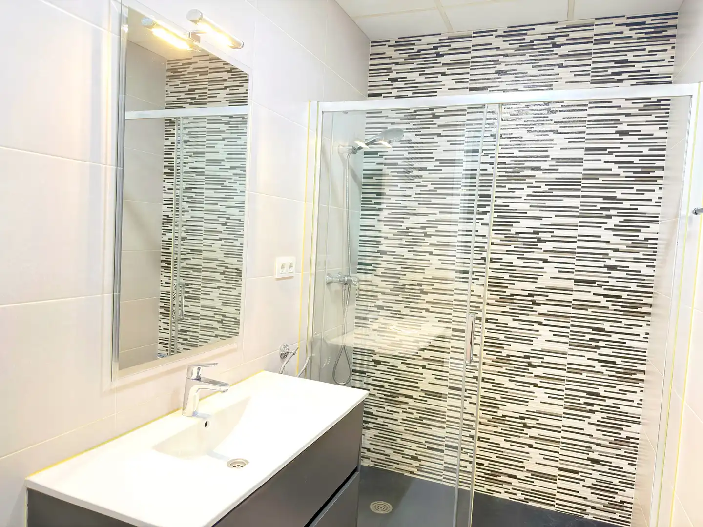 Baño de Piso en venta en Barcelona con Aire acondicionado, Calefacción y Trastero