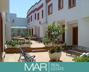 Exterior view of Duplex for sale in Chiclana de la Frontera  with Parquet flooring, Terrace and Storage room