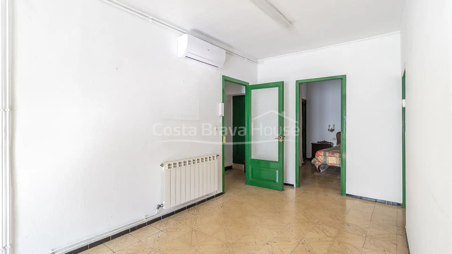 Country homes for sale in Begur  with Air Conditioner, Heating and Private garden