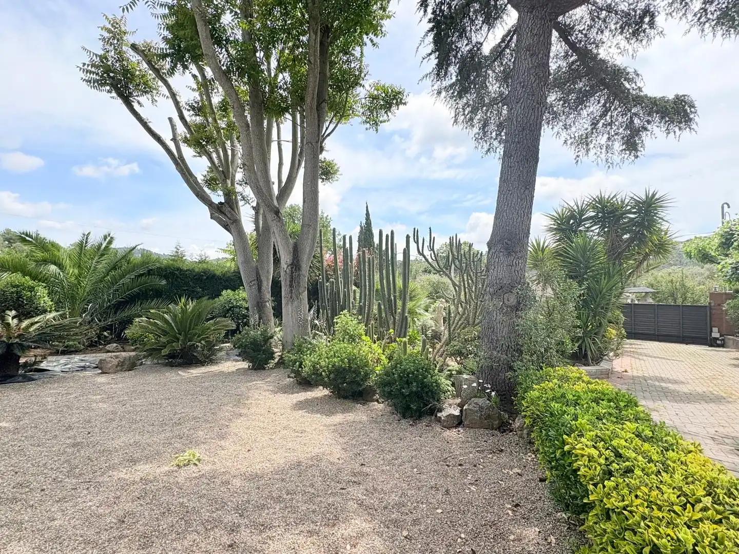 Jardín de Casa o chalet en venta en Corbera de Llobregat con Aire acondicionado, Calefacción y Jardín privado