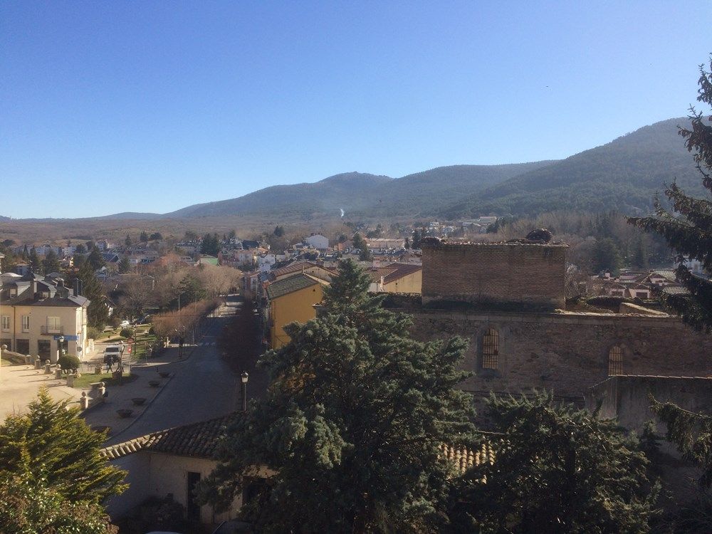 Exterior view of Premises for sale in El Espinar