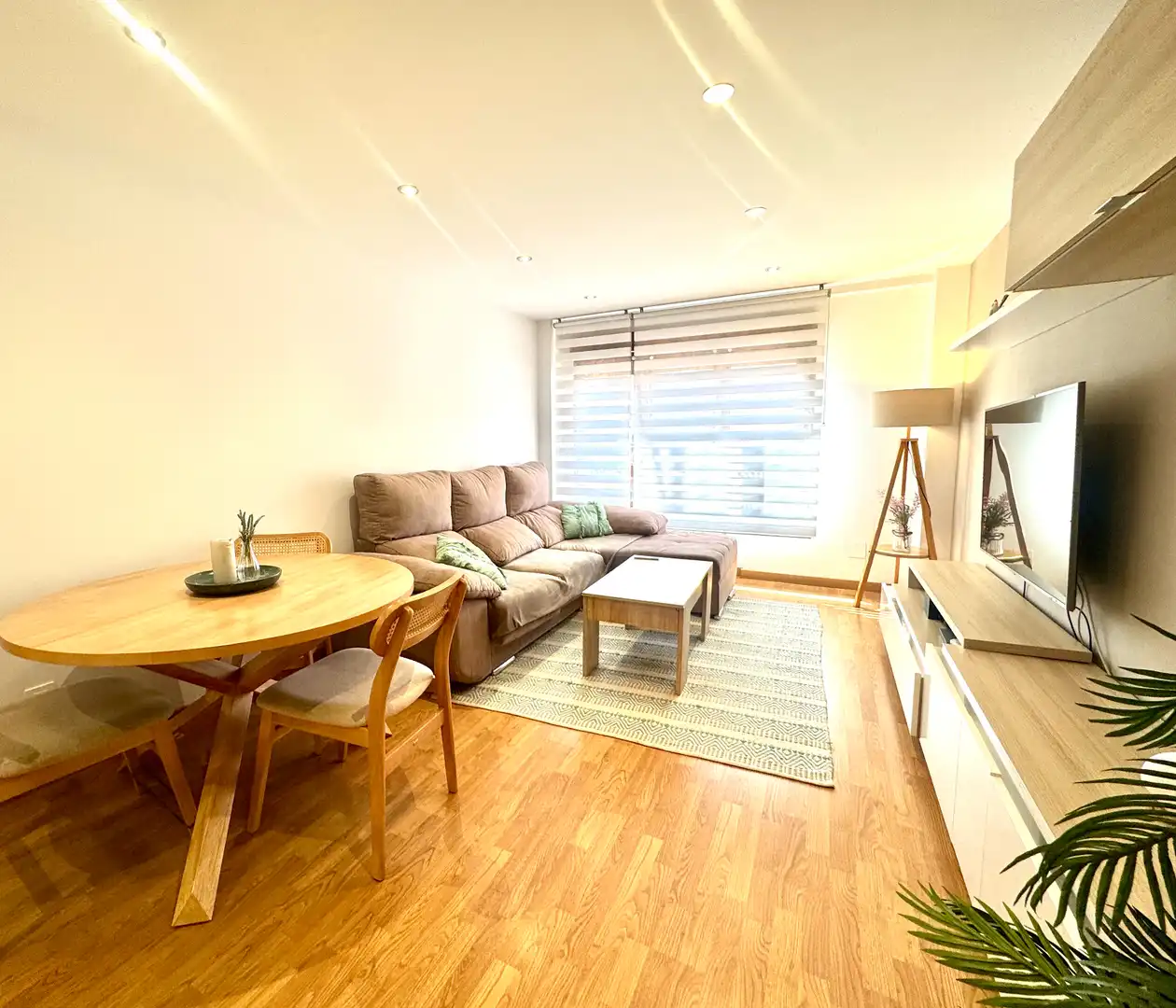 Sala de estar de Piso en venta en Gijón  con Calefacción, Parquet y Horno