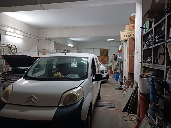 Aparcament de Local en venda en La Canonja amb Alarma