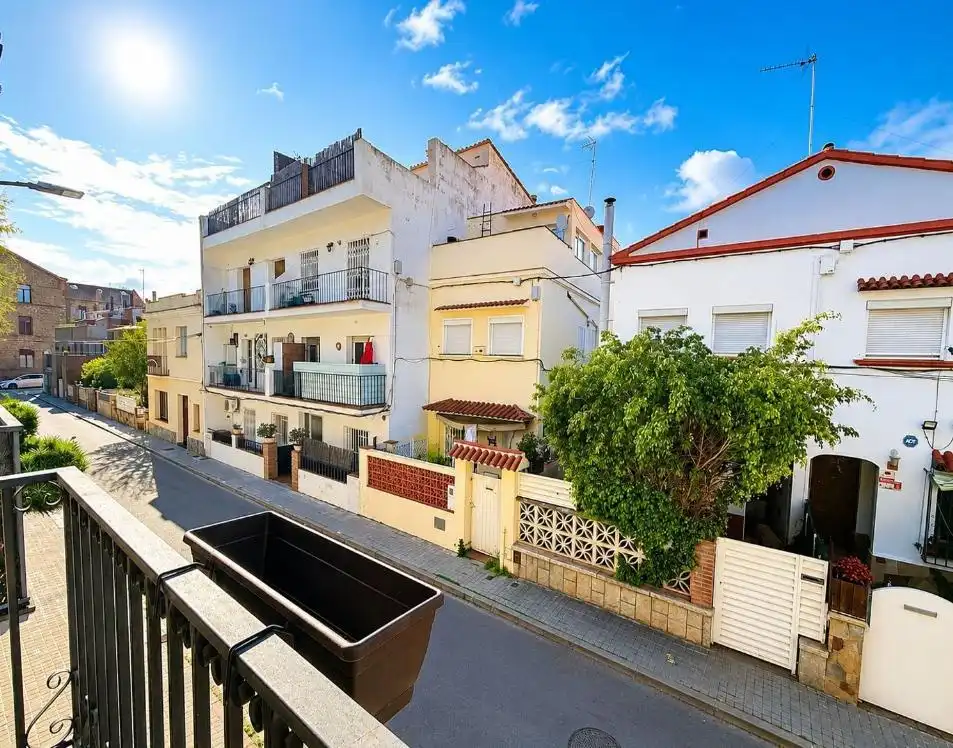 Vista exterior de Casa o xalet en venda en Premià de Mar