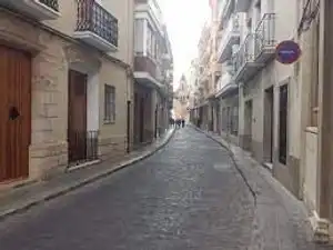 Casa adosada en venda a Carrer de Berca, Algemesí