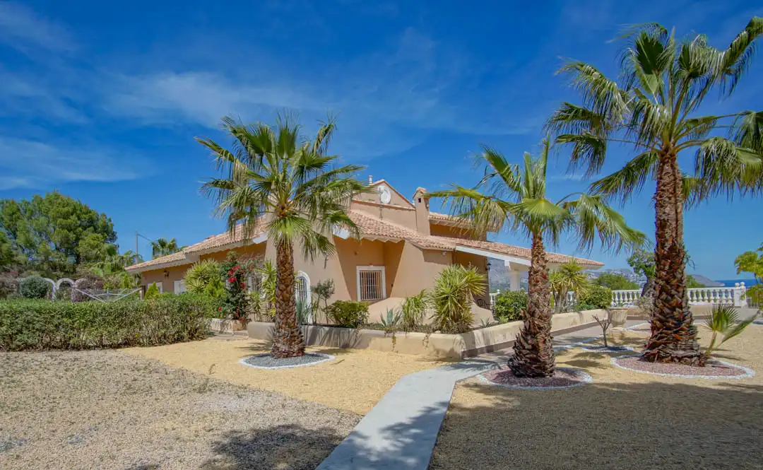 Chalet con piscina en venta en La Nucia Pueblo, imagen 6