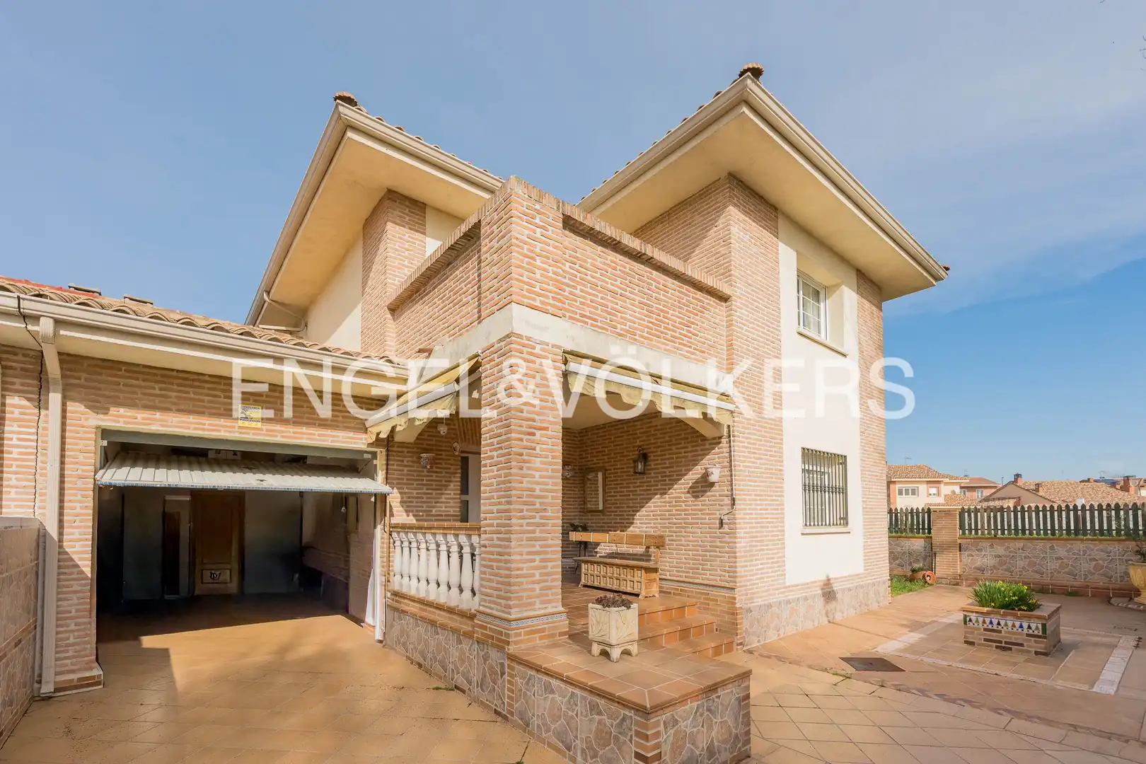Exterior view of Detached homes for sale in Griñón  with Heating, Private garden and Terrace