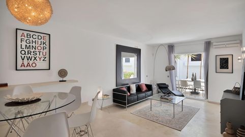 Foto 4 von Maisonette zur Miete in 106 Urbanización Atalaya Río Verde #16, La Dama de Noche - La Alzambra, Marbella