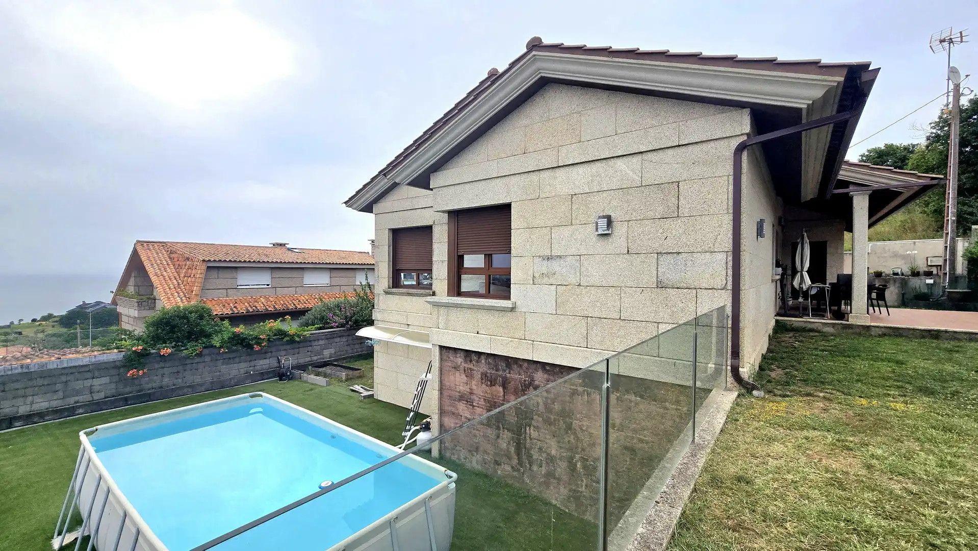 Vista exterior de Casa o chalet en venta en Soutomaior con Calefacción