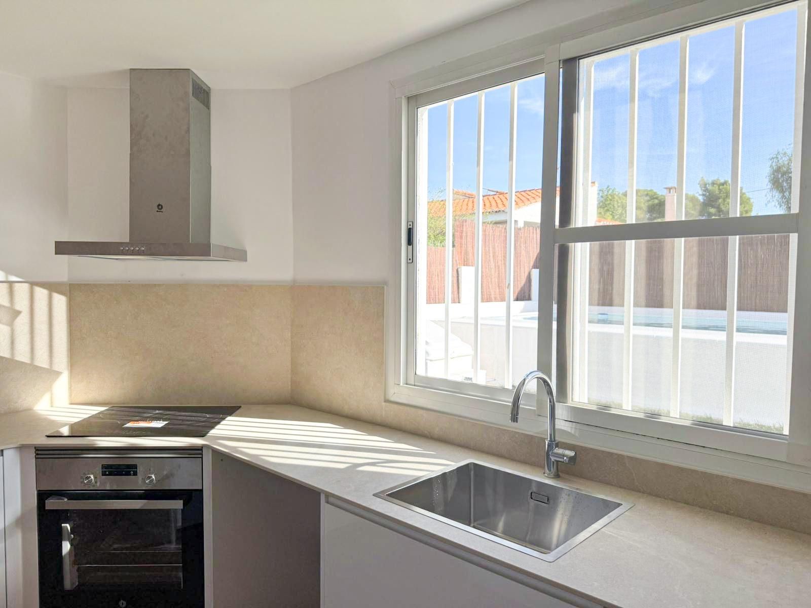 Cuina de Casa o xalet de lloguer en Rocafort amb Calefacció, Jardí privat i Parquet