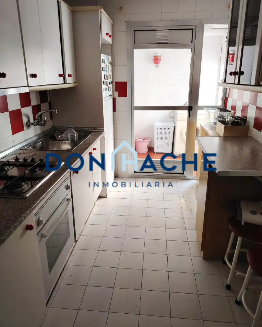 Kitchen of Flat for sale in Mérida  with Air Conditioner and Furnished