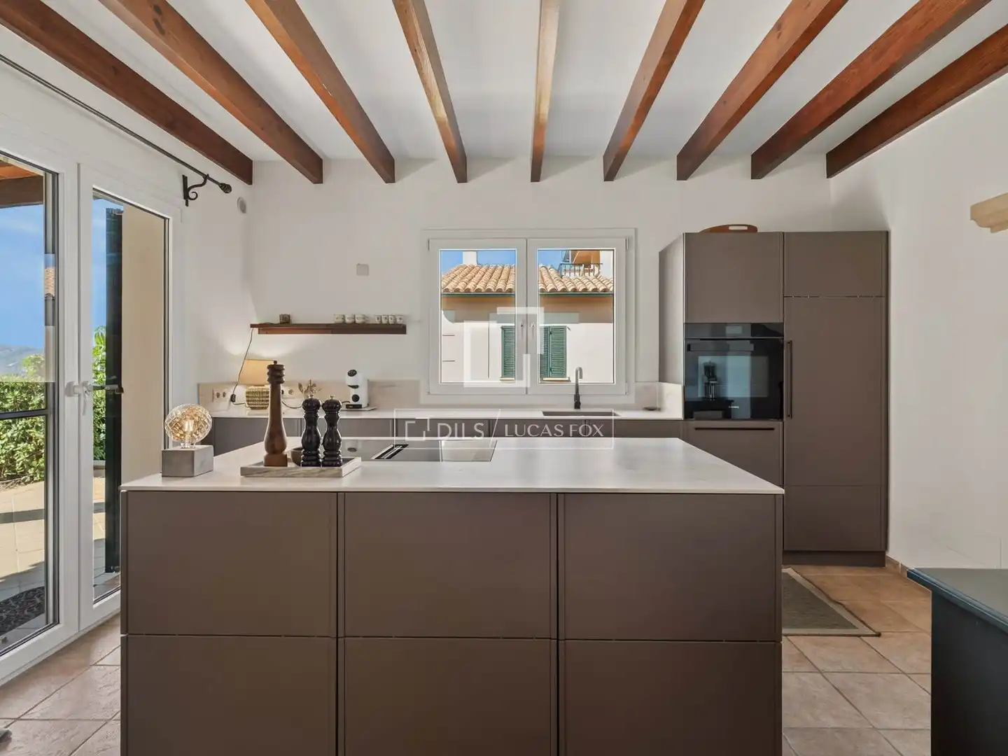 Küche von Haus oder Chalet zum Verkauf in Capdepera mit Klimaanlage, Heizung und Privatgarten