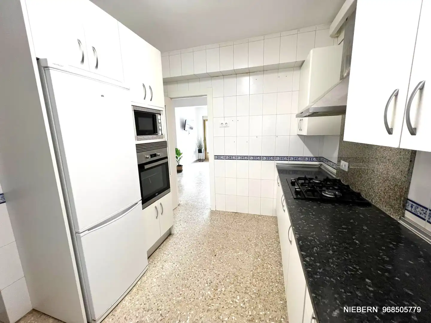 Flat for rent in Paseo Alfonso XIII, 46, Casco Antiguo