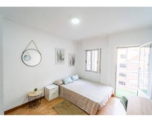 Bedroom of Flat to rent in Burgos Capital  with Heating, Parquet flooring and Terrace