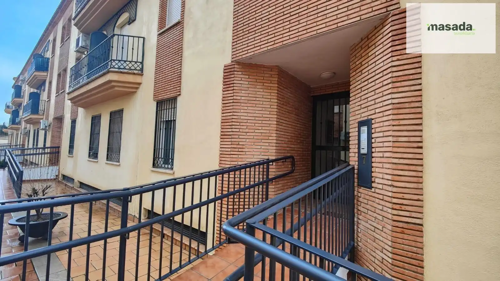 Vista exterior de Pis en venda en Las Gabias amb Moblat