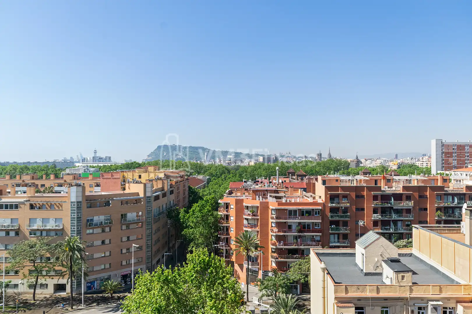 Vista exterior de Local de alquiler en Barcelona con Aire acondicionado, Calefacción y Terraza