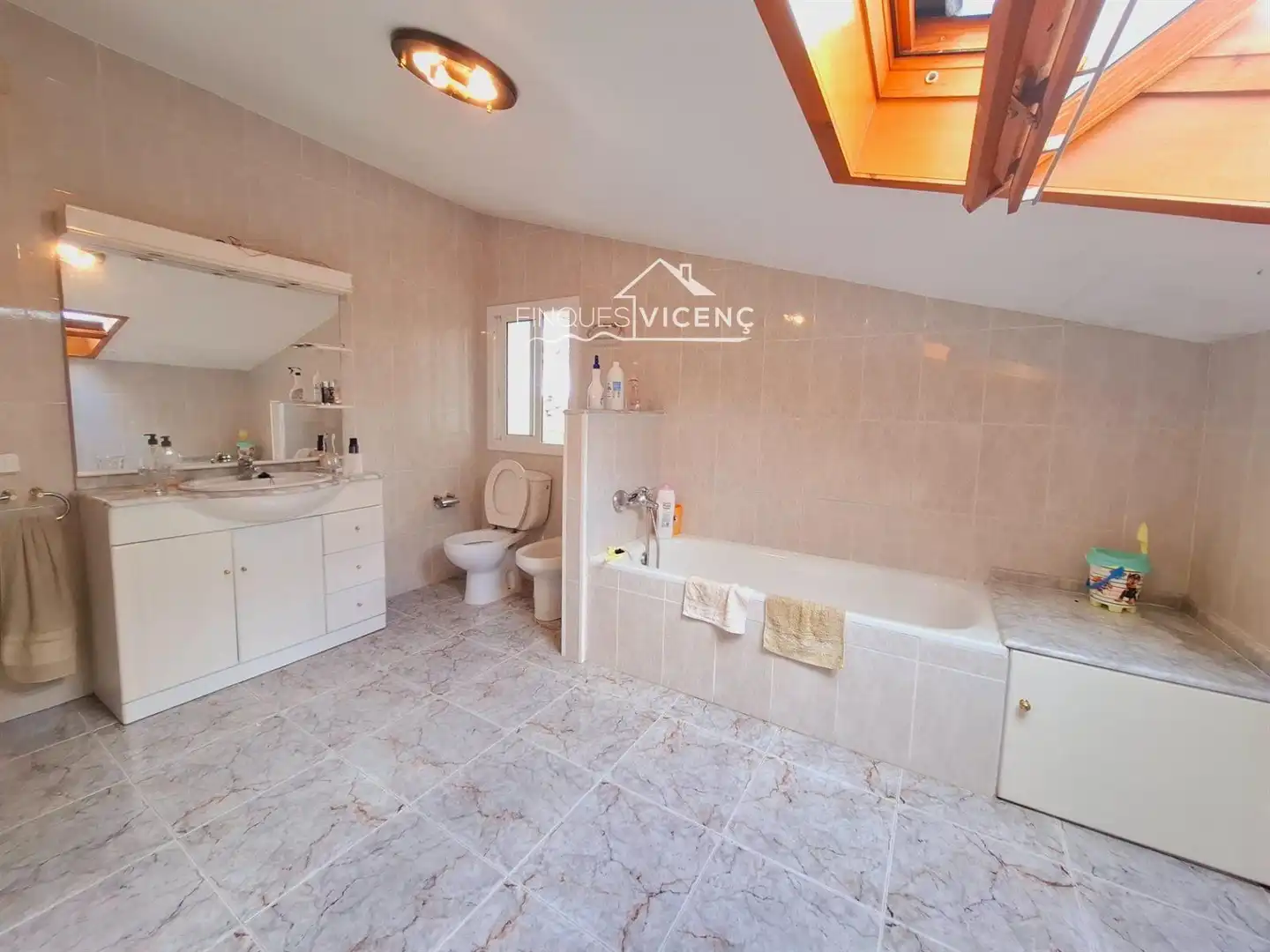 Houses for sale in VIOLETA, Valldemar - Montmar