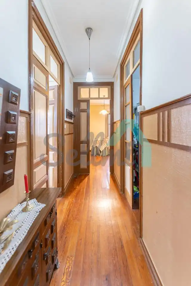 Piso en venta en Llanes con Calefacción, Parquet y Balcón