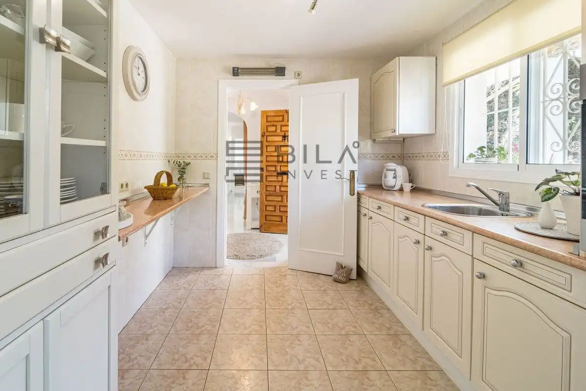 Chalet con piscina en venta en Calahonda, imagen 23