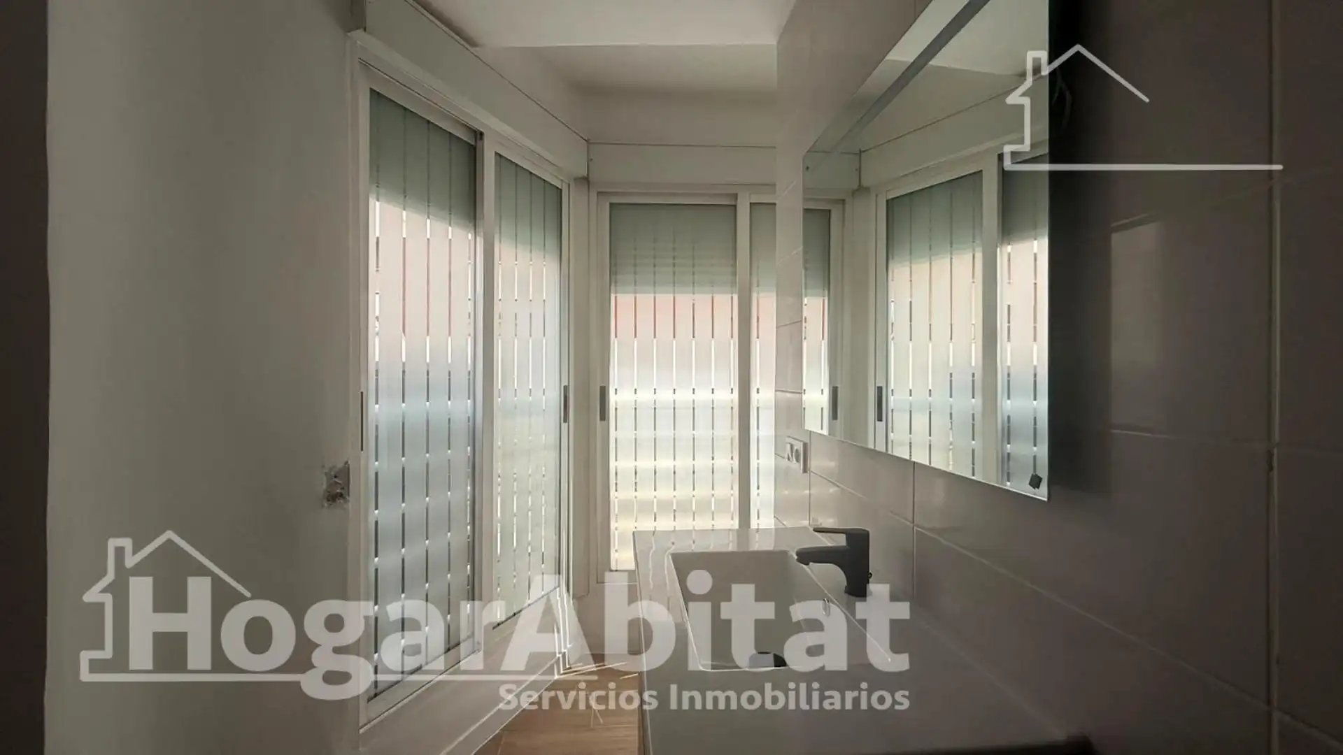 Bedroom of Flat for sale in Tavernes de la Valldigna  with Storage room