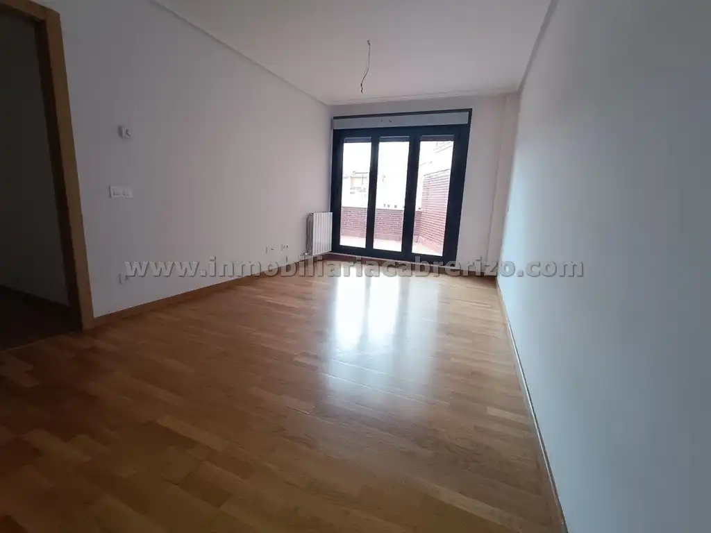 Sala de estar de Apartamento en venta en Villamediana de Iregua con Calefacción, Jardín privado y Parquet