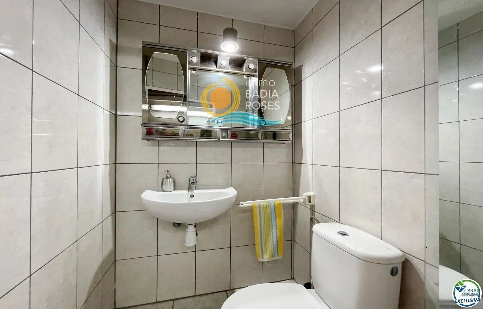 Bathroom of Houses for sale in Roses  with Terrace, Storage room and Swimming Pool