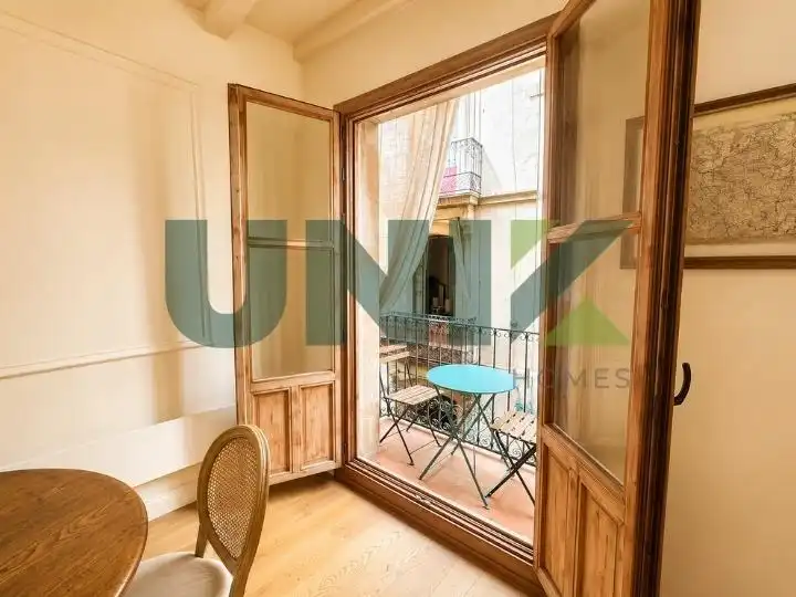 Piso con terraza en venta en Carrer AVINYO, imagen 3