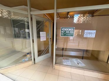 Local comercial en venda a Calle VIRGEN BELEN