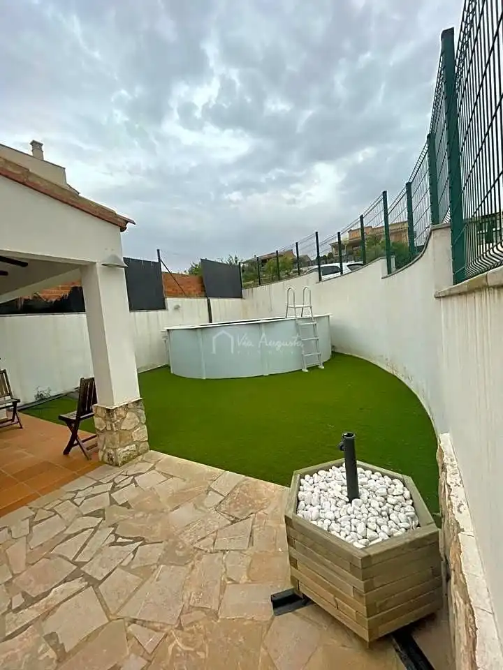 Houses for sale in Carrer Sajolida, El Perelló