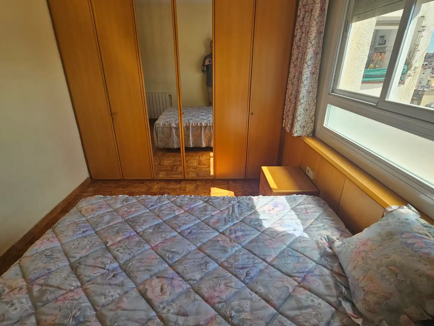 Bedroom of Flat for sale in Sabadell  with Air Conditioner, Heating and Oven