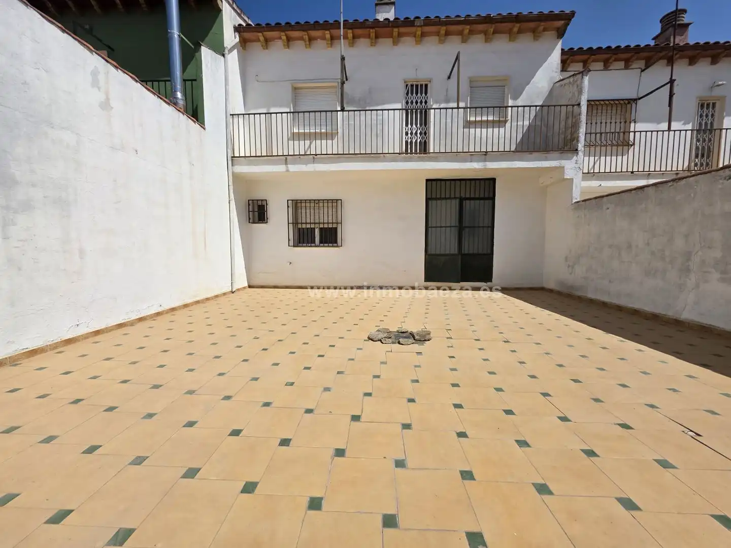 Exterior view of Houses for rent in Baeza  with Terrace, Furnished and Balcony