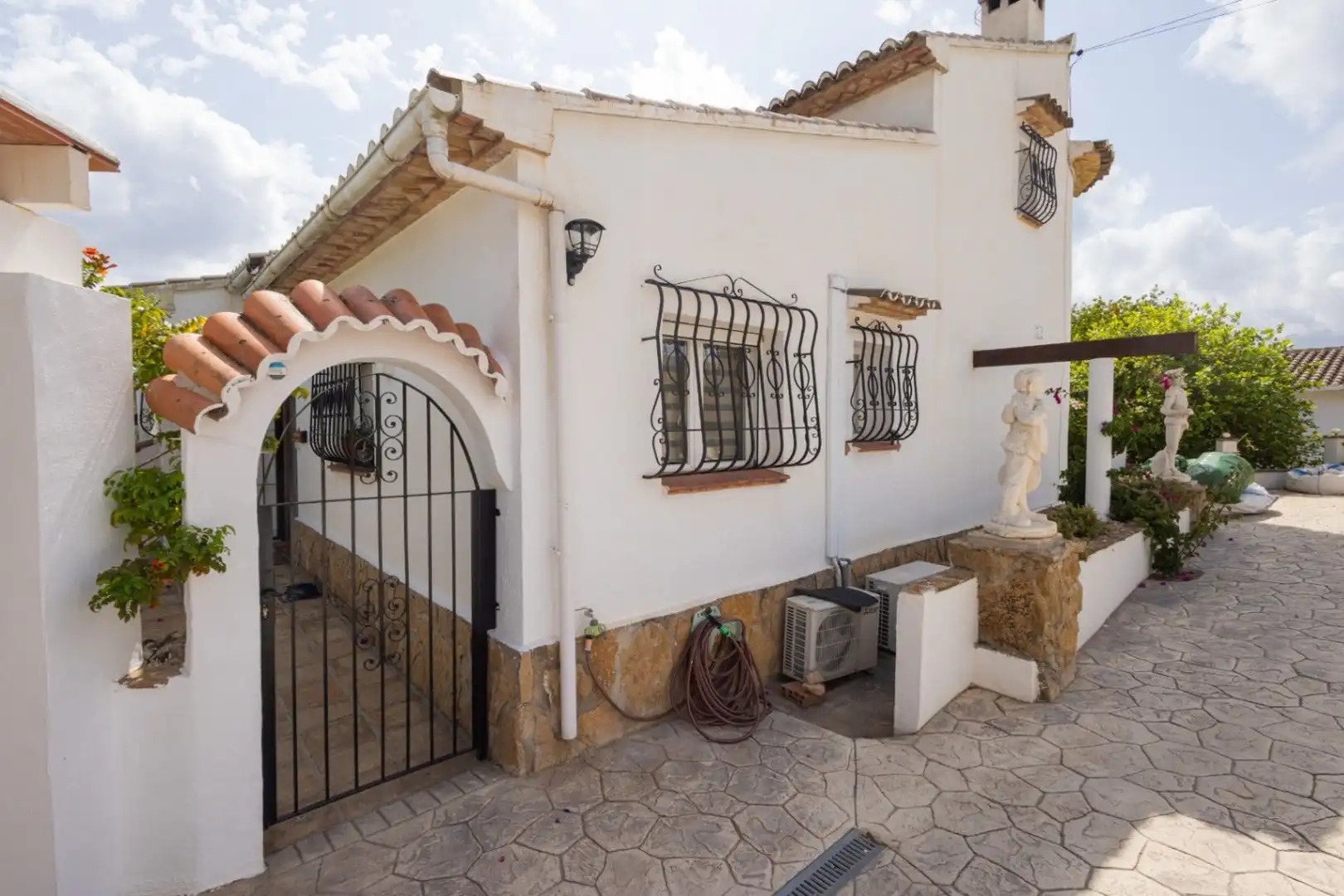 Vista exterior de Casa o chalet en venta en Alcalalí con Aire acondicionado, Calefacción y Terraza