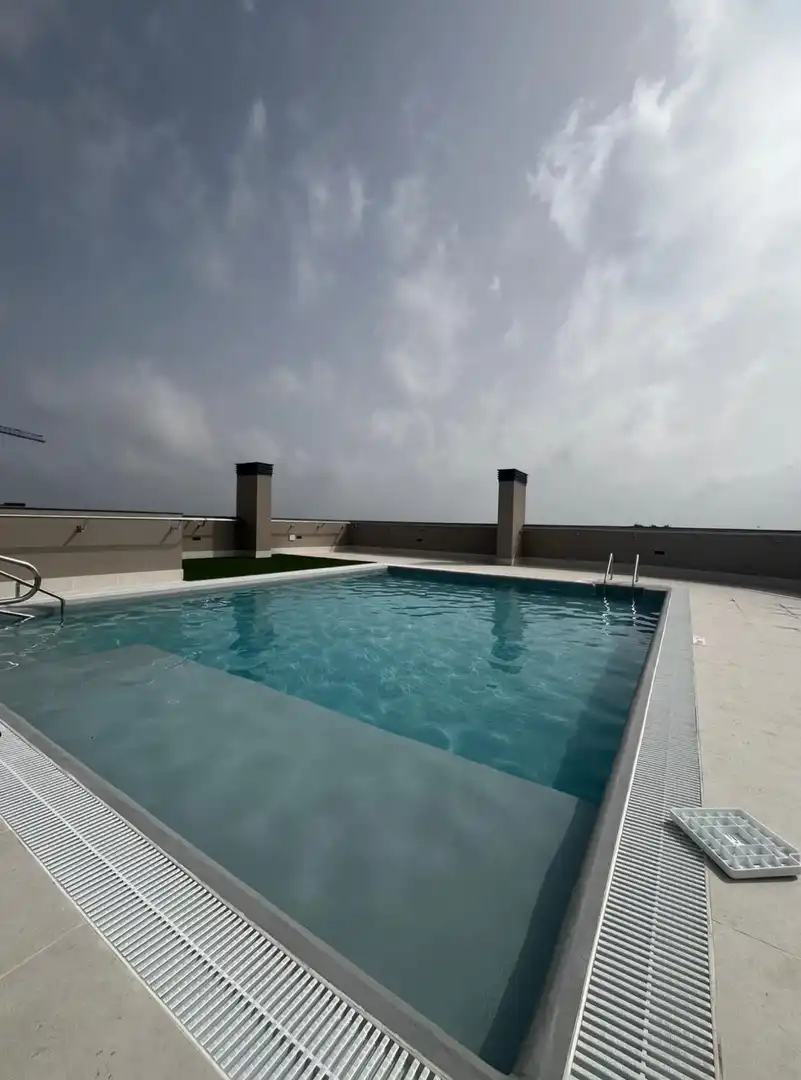 Piscina de Piso de alquiler en Las Palmas de Gran Canaria con Terraza, Trastero y Amueblado