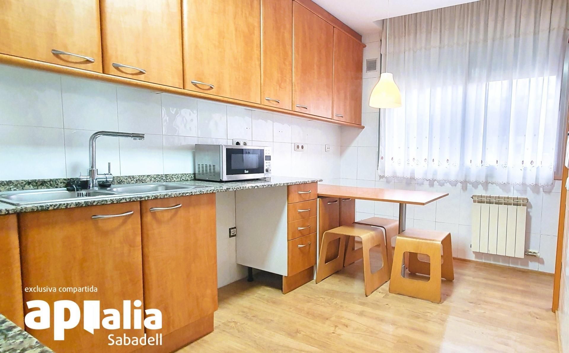 Kitchen of Single-family semi-detached for sale in Sabadell  with Parquet flooring and Terrace