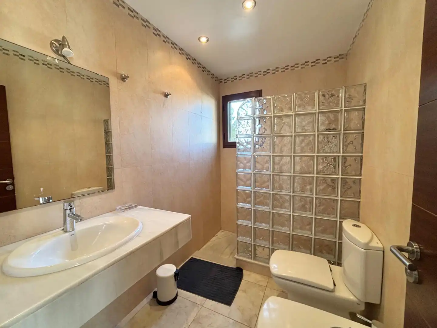 Baño de Casa o chalet de alquiler en Llucmajor con Aire acondicionado, Calefacción y Jardín privado