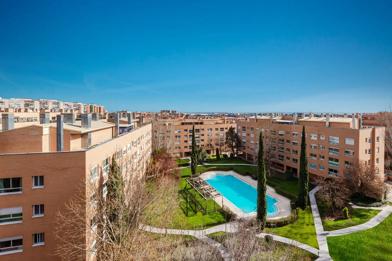 Vista exterior de Piso de alquiler en Madrid con Trastero